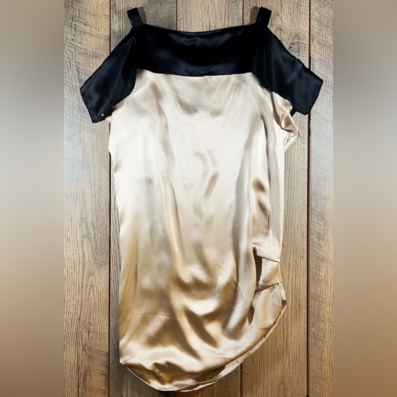GOLD HAWK Dress Womens Small Tan Black Silk Ruched Side Stripe Open Shoulder NWT - Picture 8 of 10